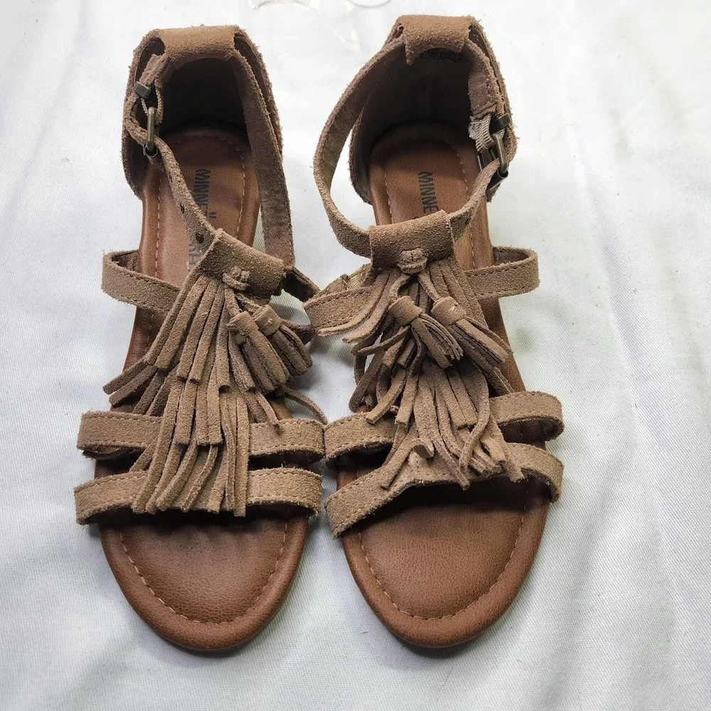 Minnetonka Moccasin Marina Fringed Wedge Sandals Brown Size 6 Womans